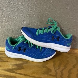 Under Armour Boys Size 7Y Shoes